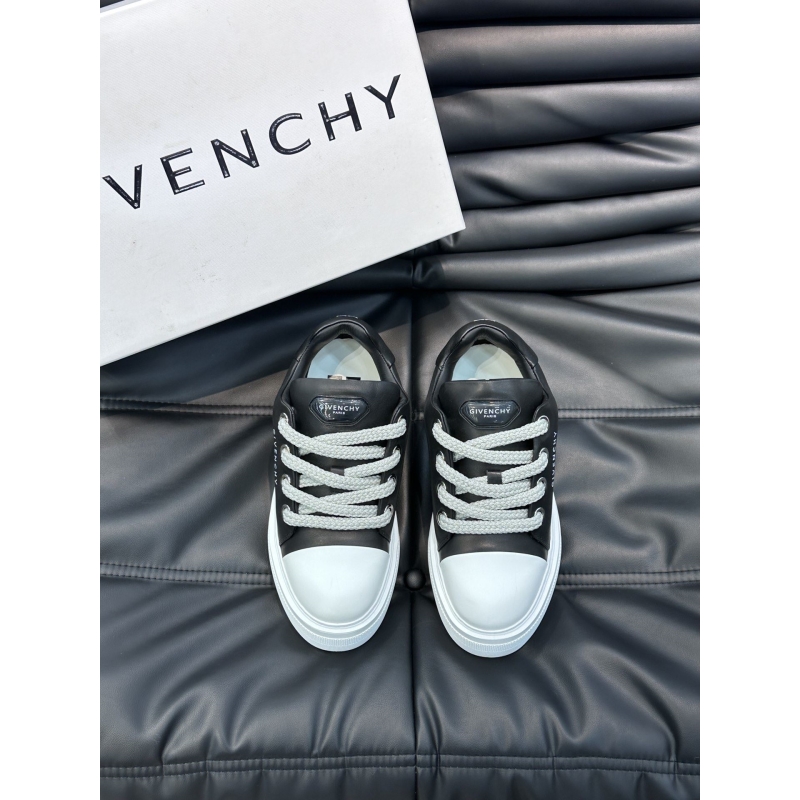Givenchy Sneakers